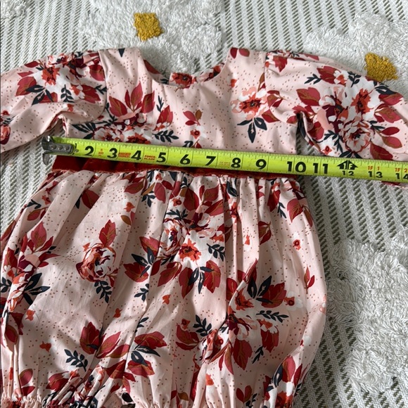 Haute Baby
Girl's Autumn Love Bubble Romper, Size Newborn-12M - Picture 3 of 12